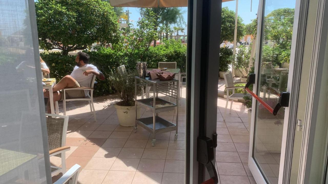 Hotel Rosati Rimini Extérieur photo